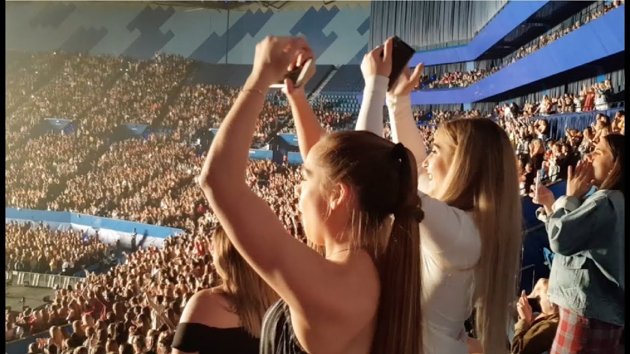 Harry Styles Concert // VLOG