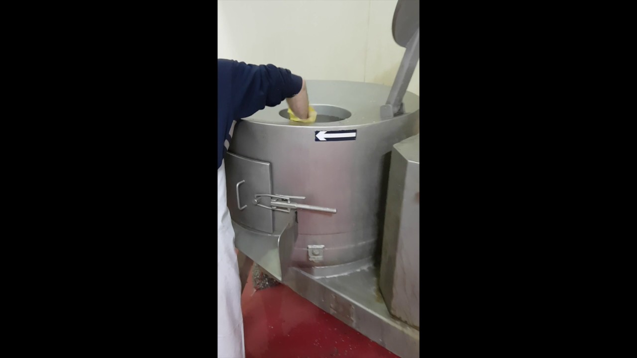 CATTLE'S PAUNCH CLEANING MACHINE