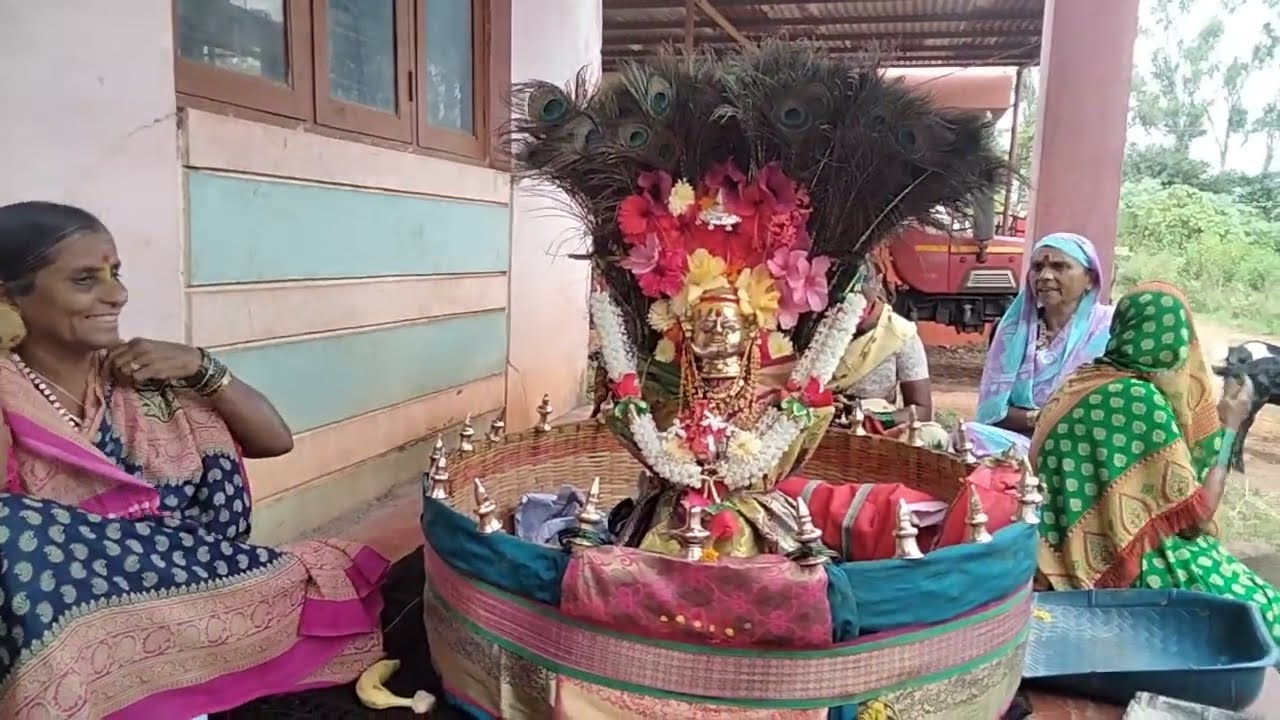 🙏🙏ಬೆಳಗಾವಿ ತಾಲೂಕಿನ ಮಾರಿಹಾಳ , ಎಲ್ಲರ ಅಮ್ಮ ಯಲ್ಲಮ್ಮ ಬೇಡಿದ ವರಗಳ ಕೋಡುವ ಮಹಾತಾಯಿ ಉಧೋ ಉಧೋ ಎಂದು ಕಾಮೆಂಟ್ ಮಾಡಿ 🙏🙏