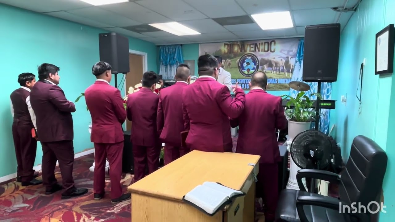 grupo musical reflejo de cristo en Rome iglesia buenas nuevas #15