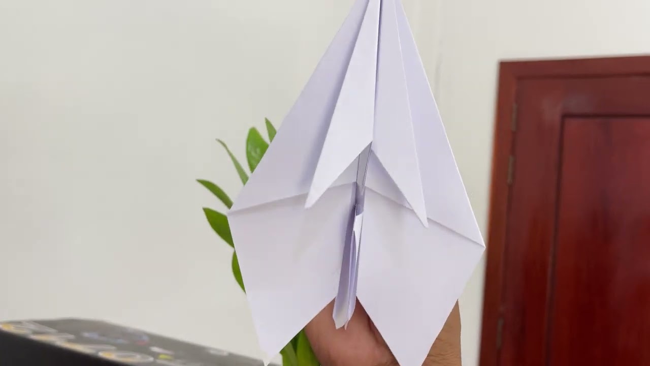 amazing airplane rally  update paper plane flying so fast