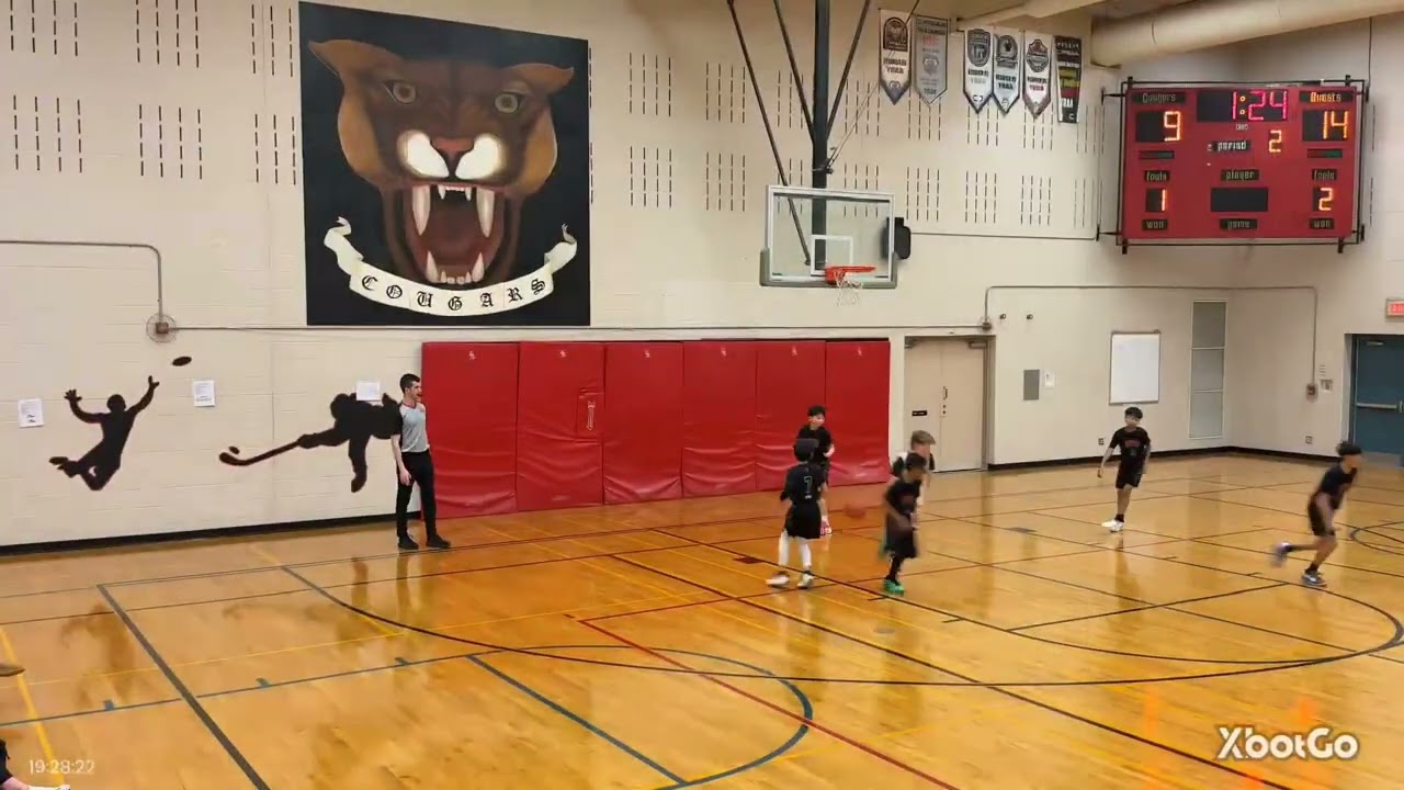 U12 Time 2 Hoop Basketball Academy vs U11 MUMBA Elite (Glezakos). Jan 10th 2026.  