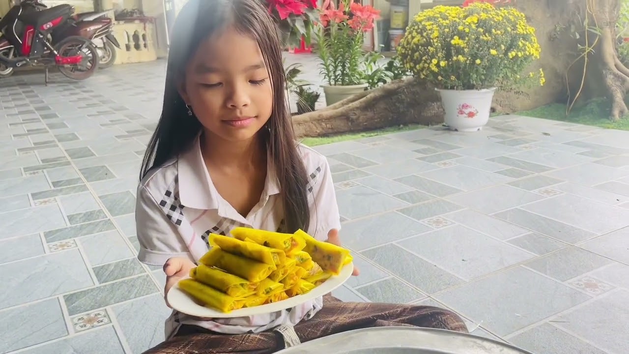 Dung giúp mẹ