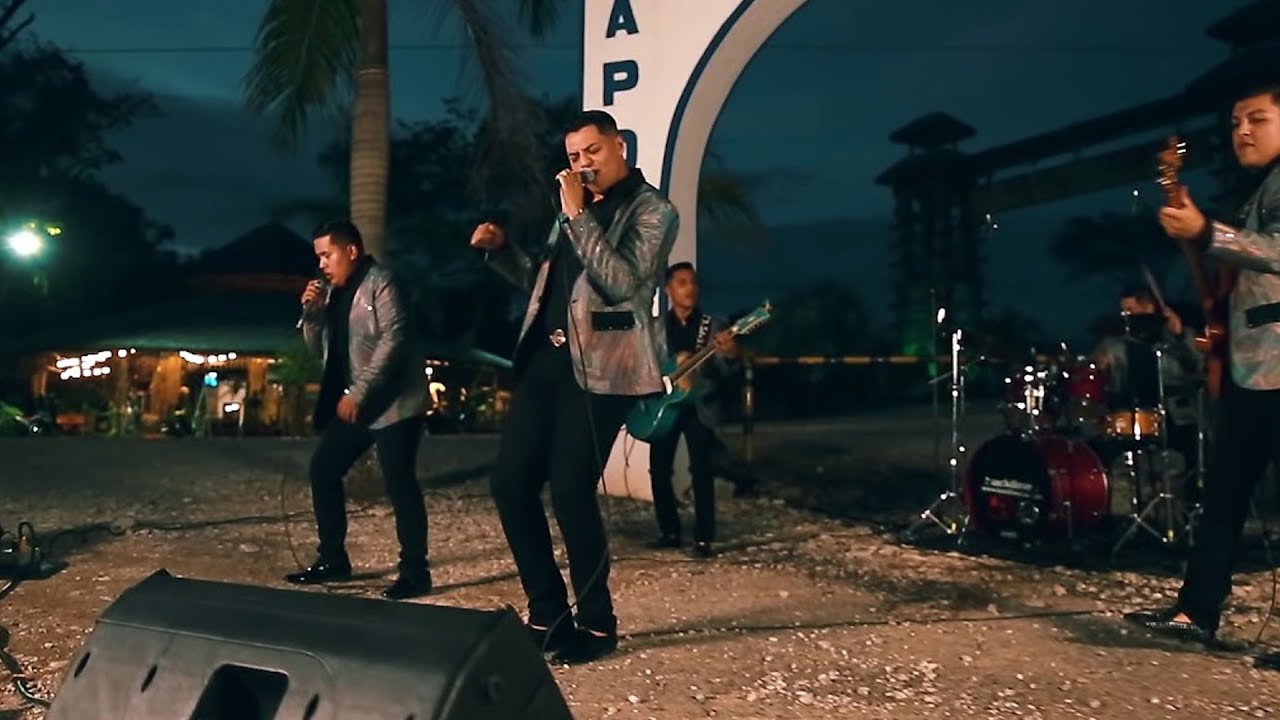 Grupo Firme - Ahi Les Va (Desde Medellin, Colombia) (2018) 