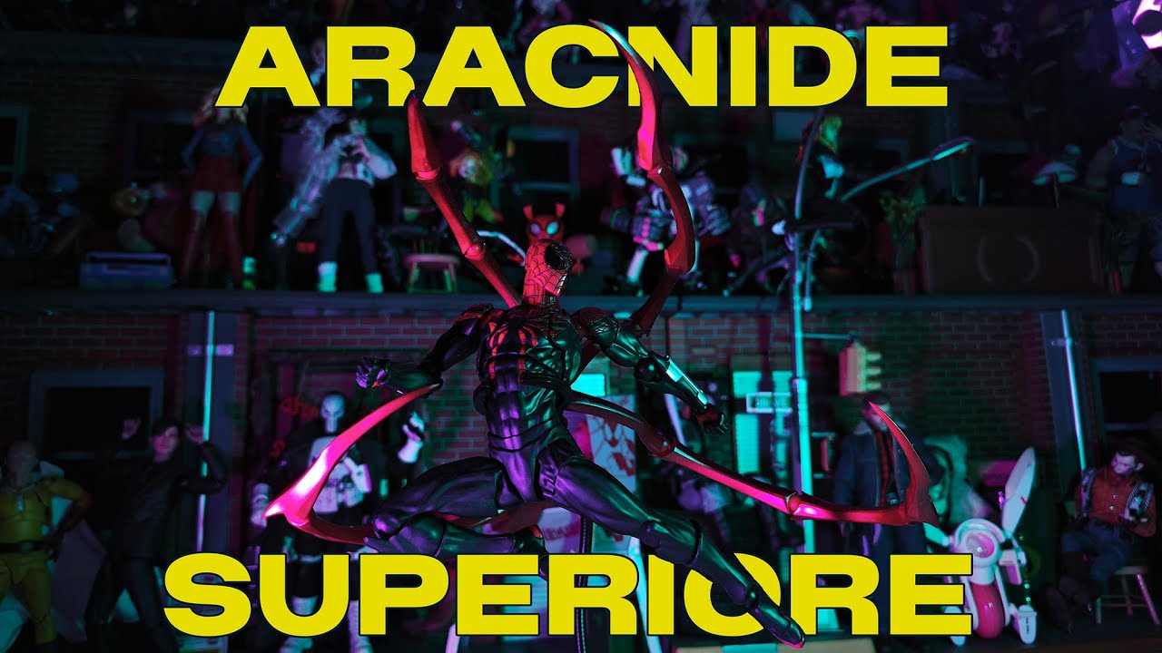 SUPERIOR SPIDERMAN MESS TOYS