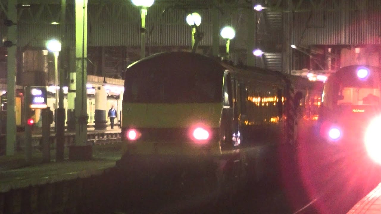 EWS 90020 and the Virgin Pretendolino departing Euston