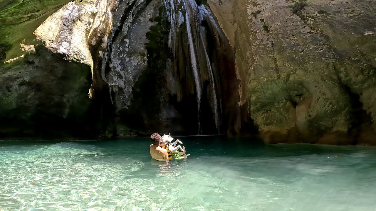 La cascade de Redebraus avec un Husky?  (Touët-de-l'Escarène)
