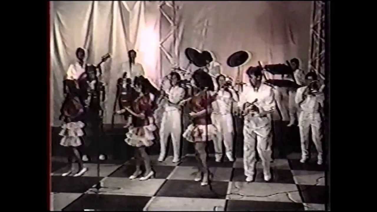 Orquesta Revelacion de El Salvador - QUE LINDA TE VES  -
