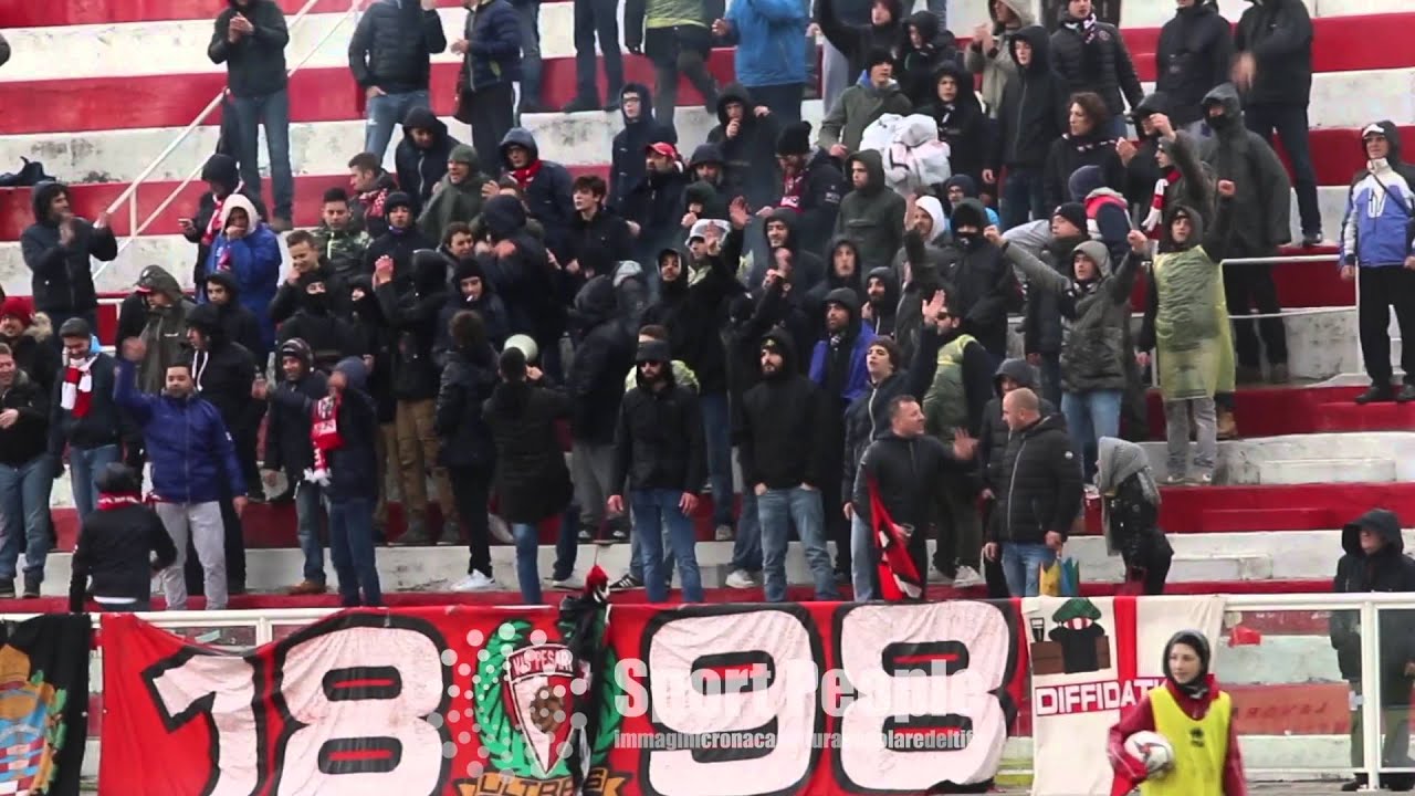 Le due tifoserie in Vis Pesaro vs Avezzano, Serie D 2015/16