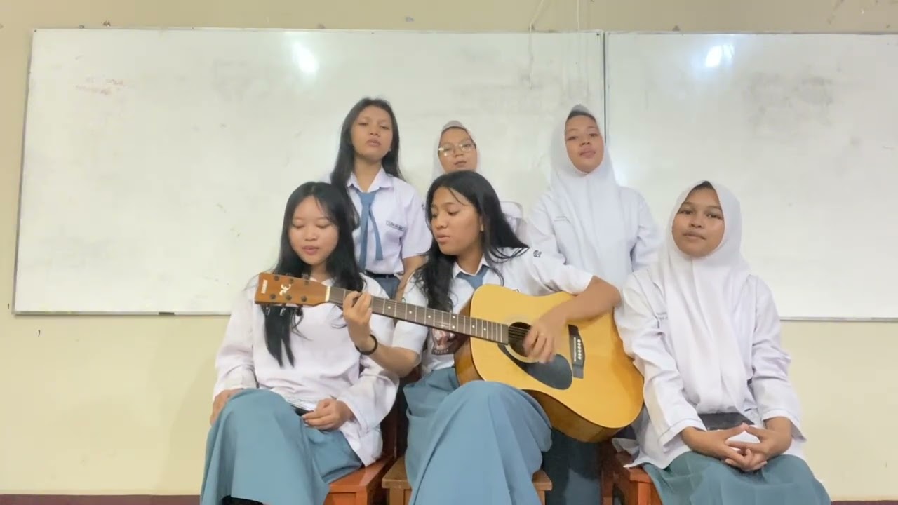 Musikalisasi Puisi Kelompok 2 