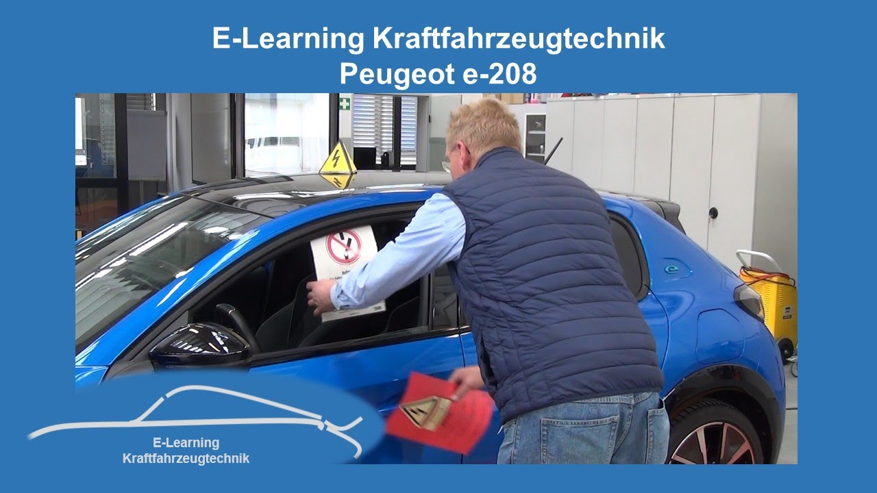 Peugeot e-208 Hochvolt-System spannungsfrei schalten.