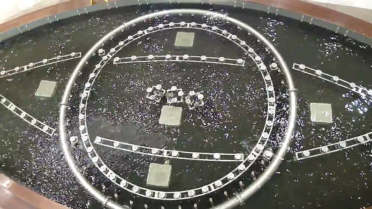 Фонтан в торговом центре 