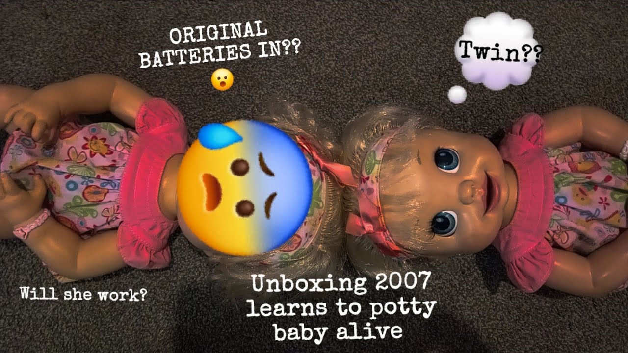 Corroded batterys?!/ Baby alive 2007 learns to potty unboxing.