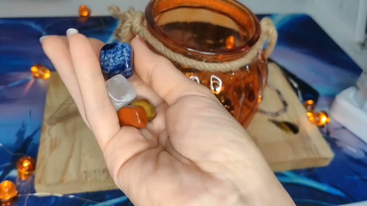 АСМР самоцветы и украшения 💎https://boosty.to/artasmr