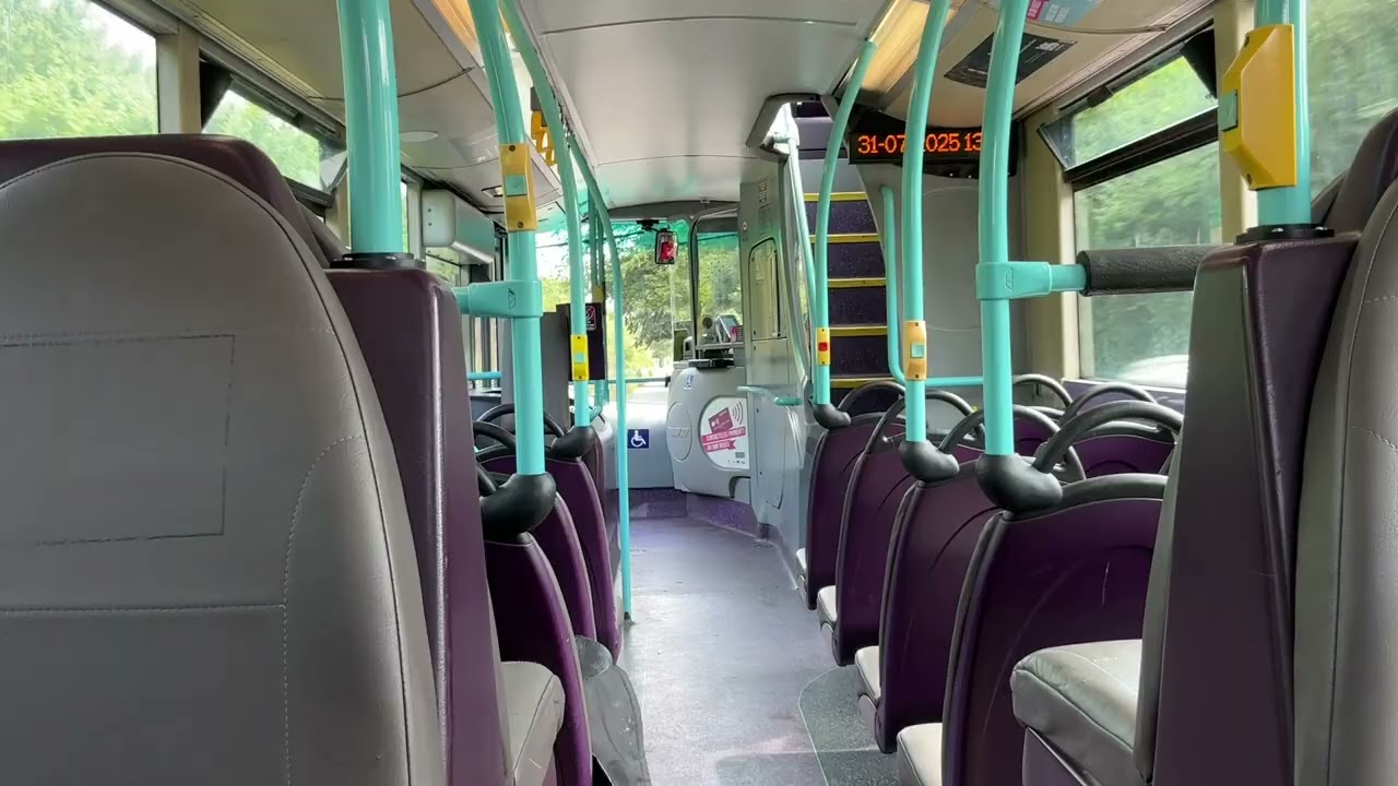 Ride on AVMT Buses Volvo B7TL Wright Eclipse Gemini WX56 HJZ.
