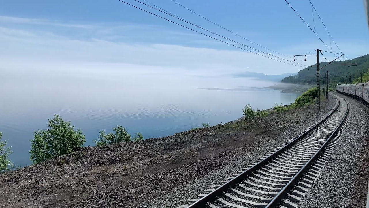Поездка вдоль Байкала в туман. 