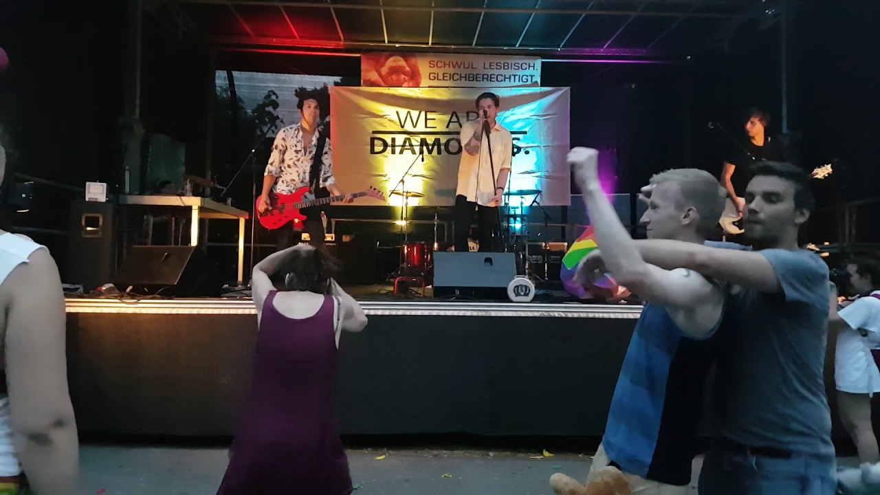 Come On Come On - We Are Diamonds live CSD Graz 24.06.2017