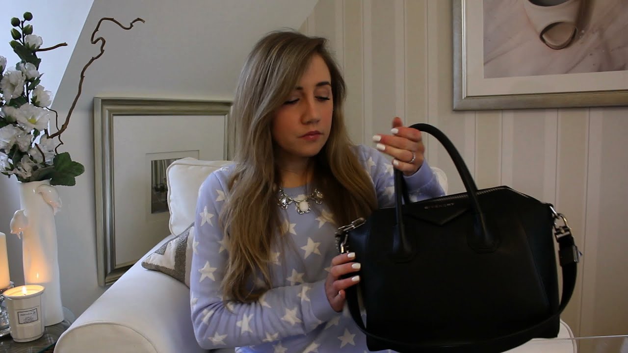 What's In My Bag?!