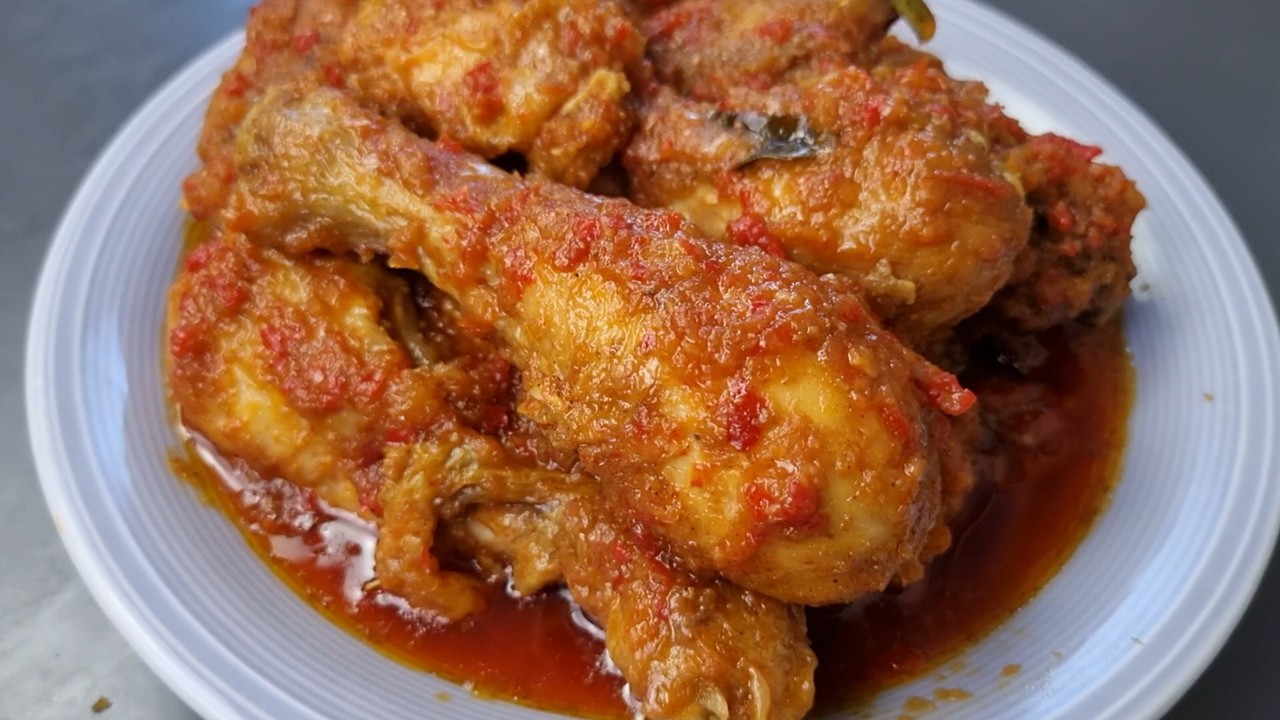 Ayam pedas manis si pembuat nasi habis, makan gak bisa berhenti...