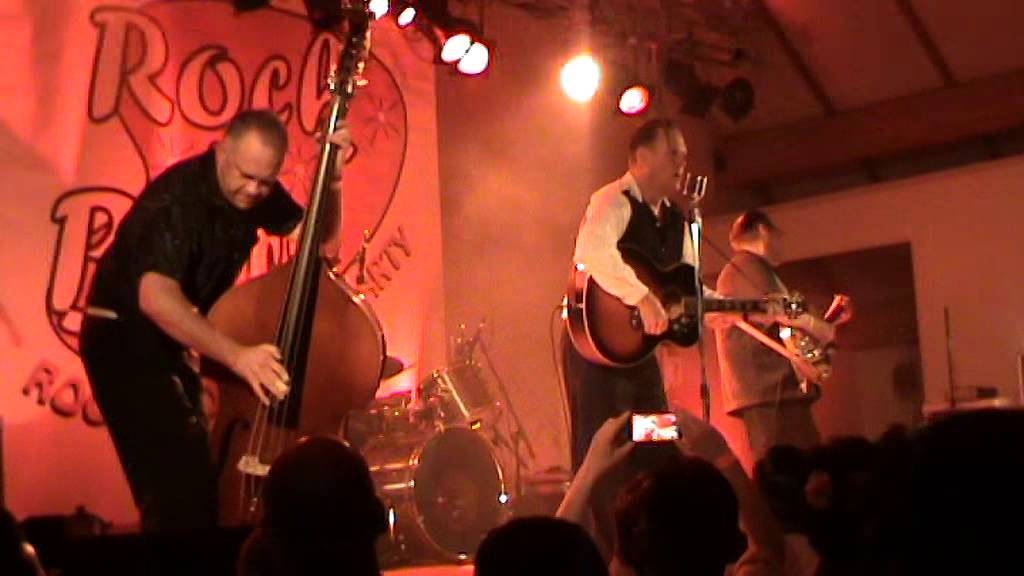 Jack Baymoore & the Bandits : One Hand Loose (Charlie Feathers)
