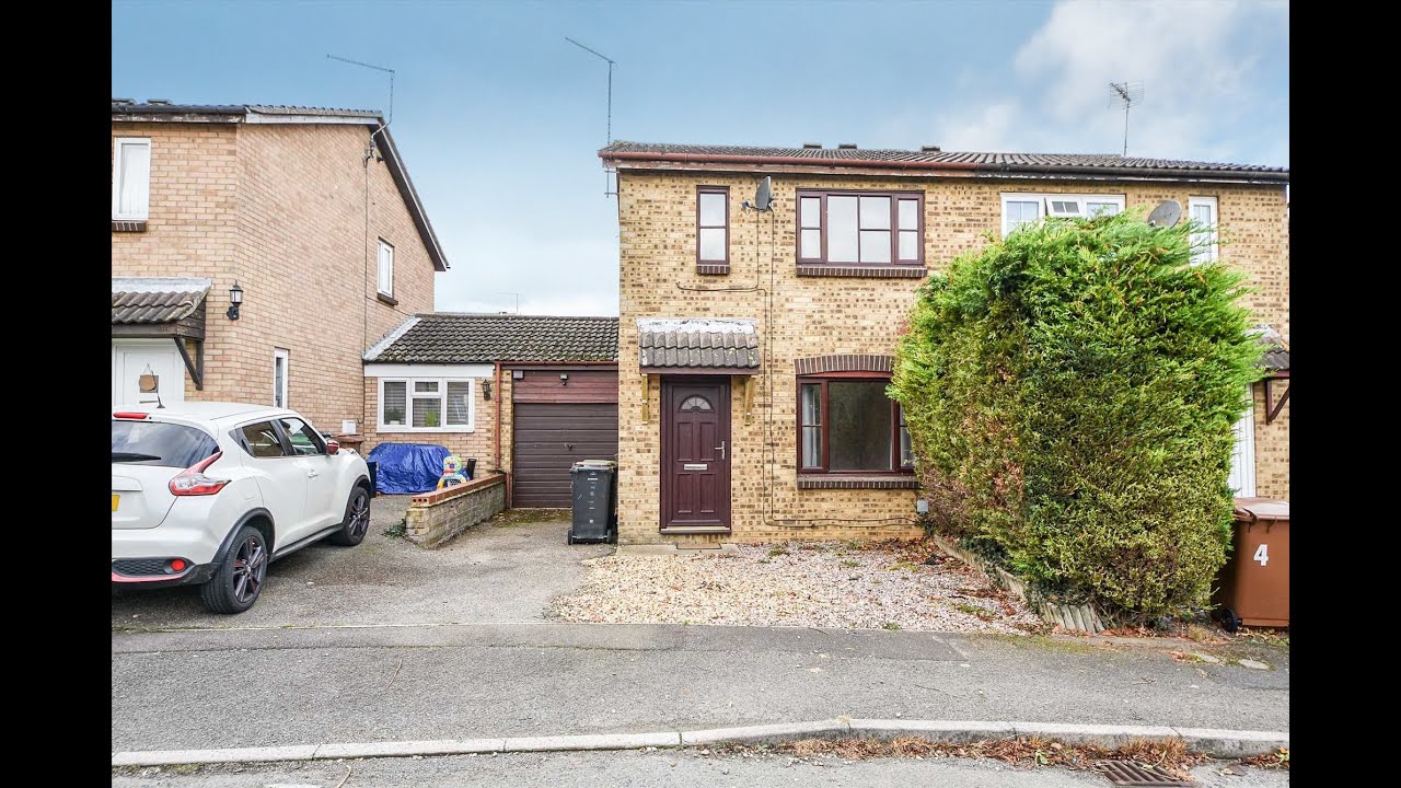 To Let - Weldon Close, Wellingborough, NN8 5UQ