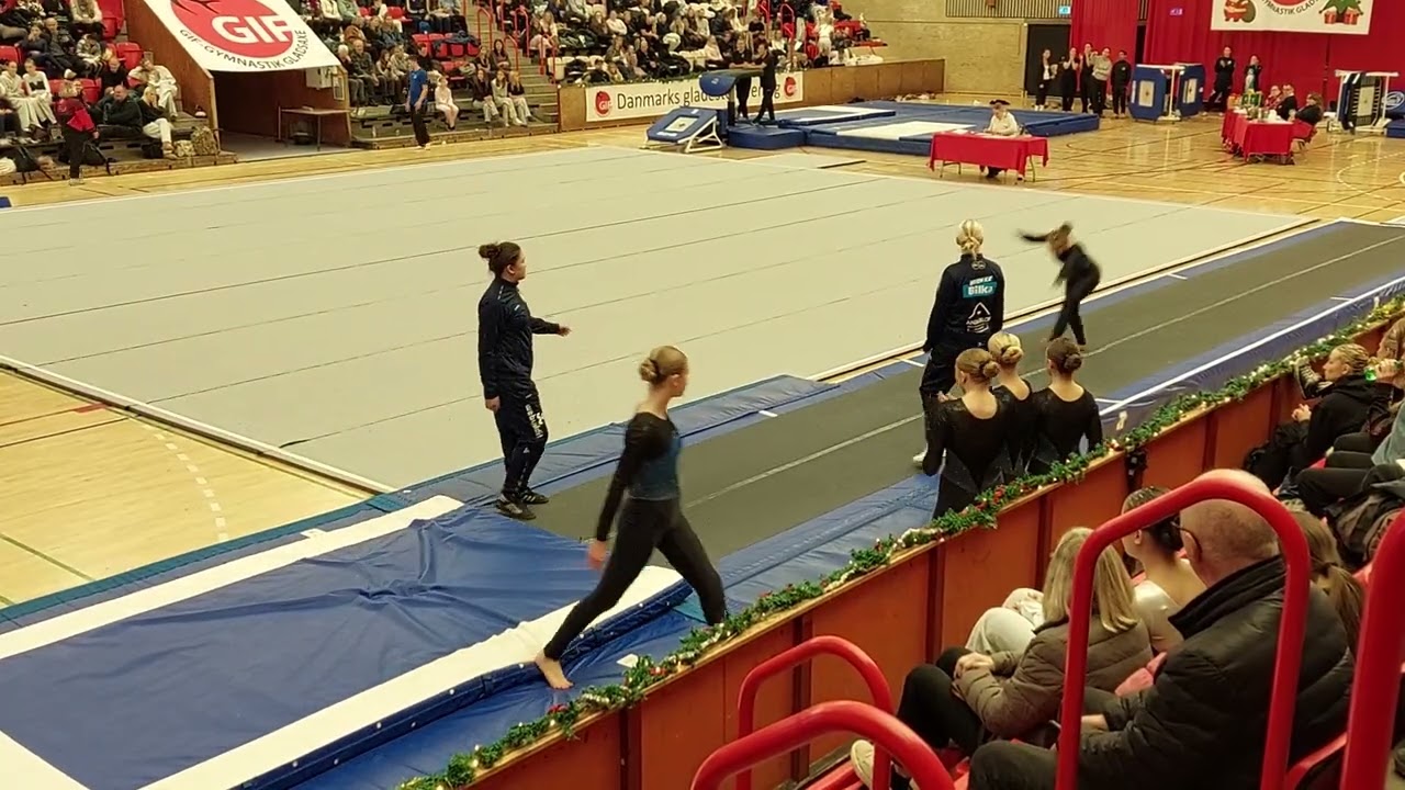 LNI TeamGym Junior Piger - GIF Julecup 2025 - Bane
