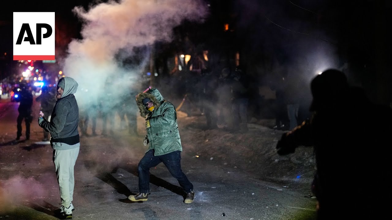 Minneapolis mayor responds after federal officer shoots man in the leg
