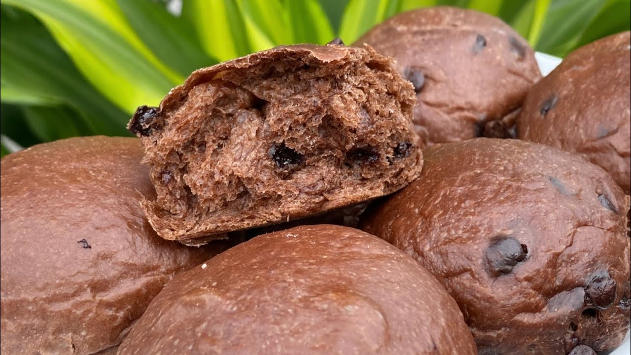 CHOCOLATE CHIP BUN recipe