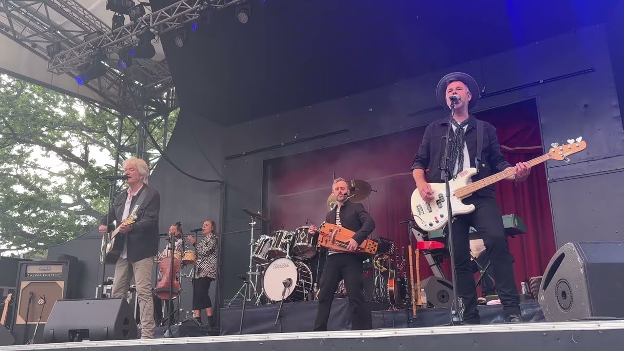 Lars Lilholt band (Dalton) - Hollywood (Bakken, Klampenborg - 30.05.2025)