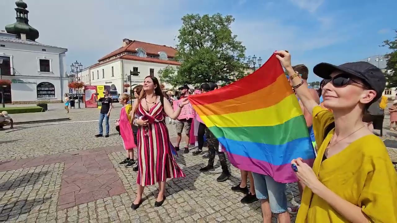 Krosno24.pl - I Marsz Równości w Krośnie (26.08.2023)