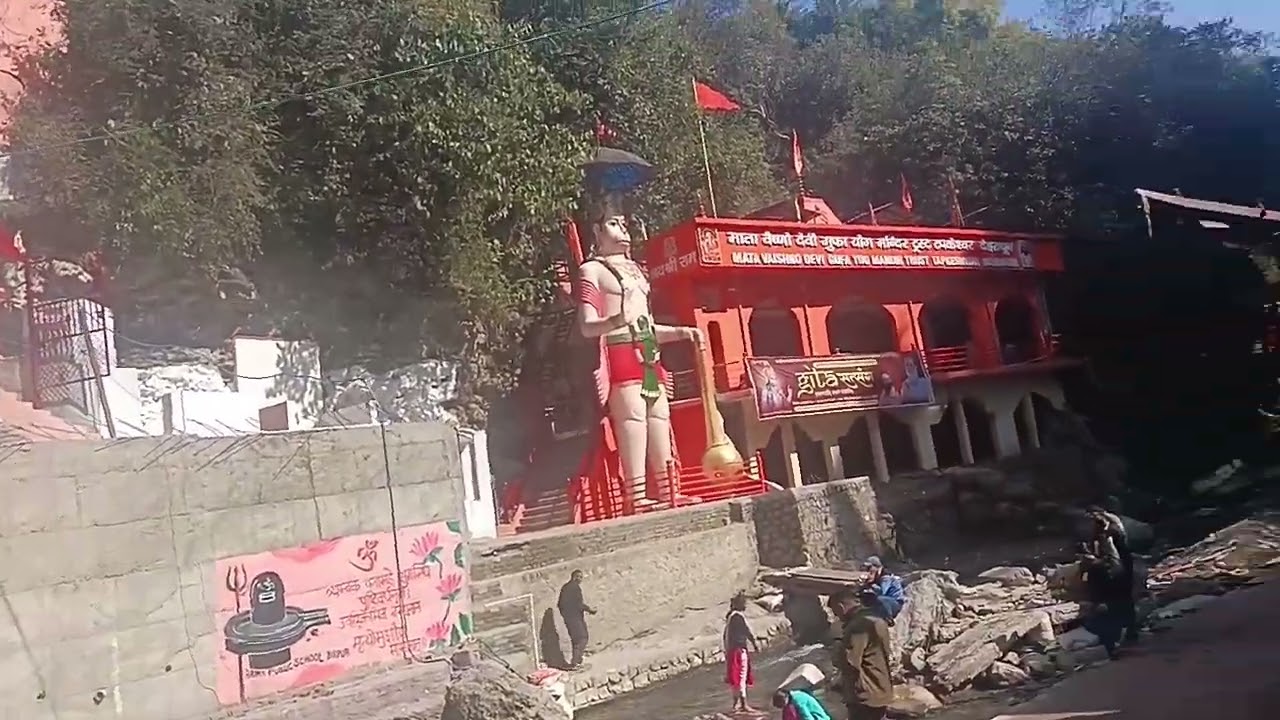 टपकेश्वर महादेव  मंदिर के दर्शन...... किये आज....
