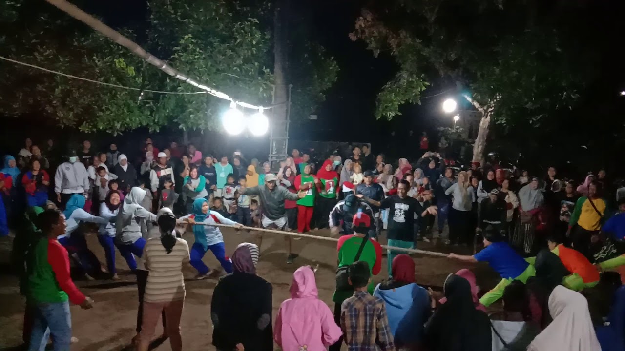 Tarik tambang ibu kampung karang kalasan