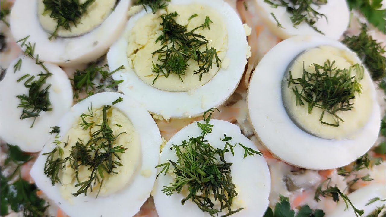 Салат с кальмарами ! Легко и быстро из доступных продуктов !