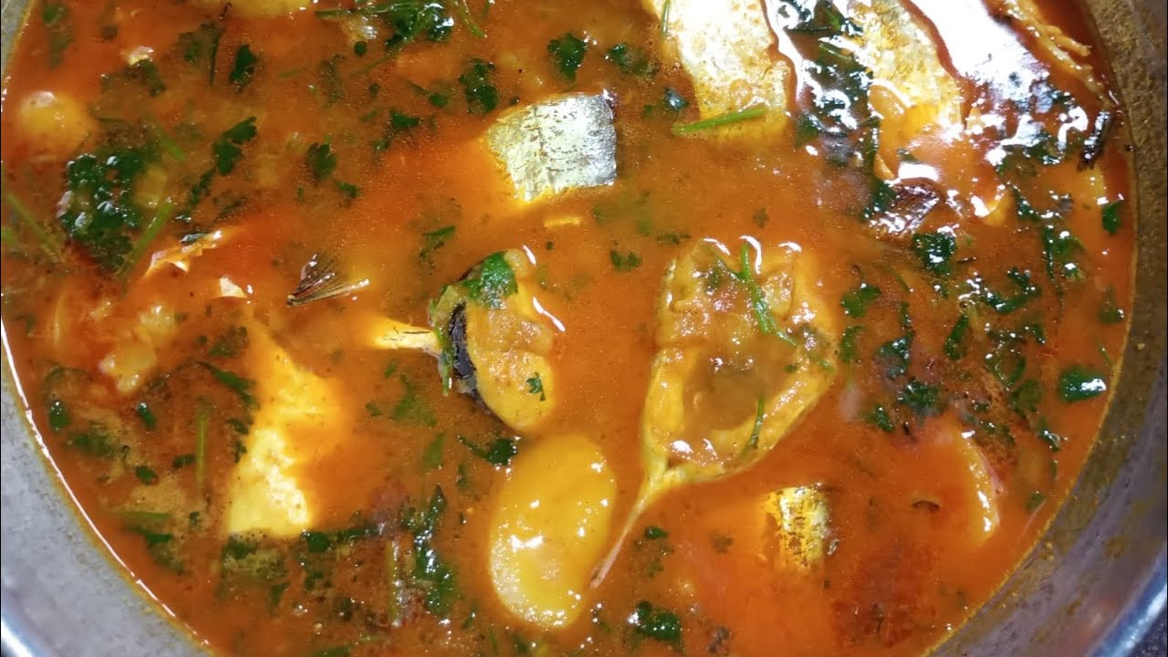 নতুন আলু দিয়ে বোয়াল মাছ রান্না।
