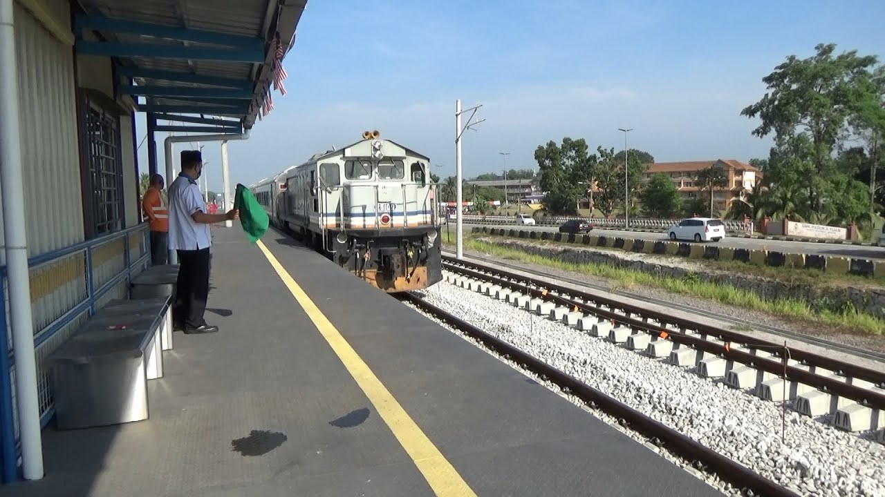 Menaiki Tren Ekspres Selatan (Segamat - Kluang - Gemas - Segamat)