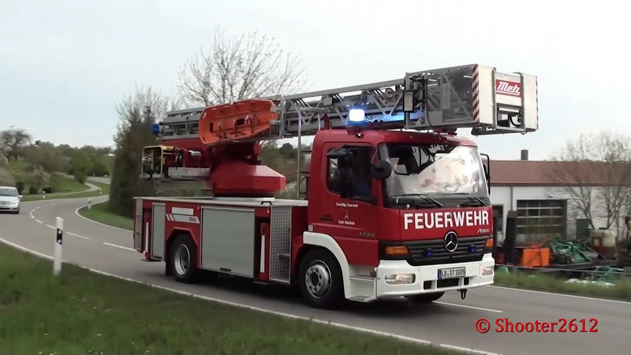 FF Steinheim an der Murr auf Einsatzfahrt