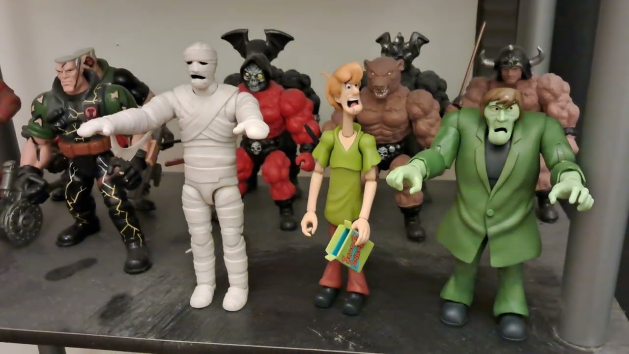 Displaying my Scooby Doo Figures