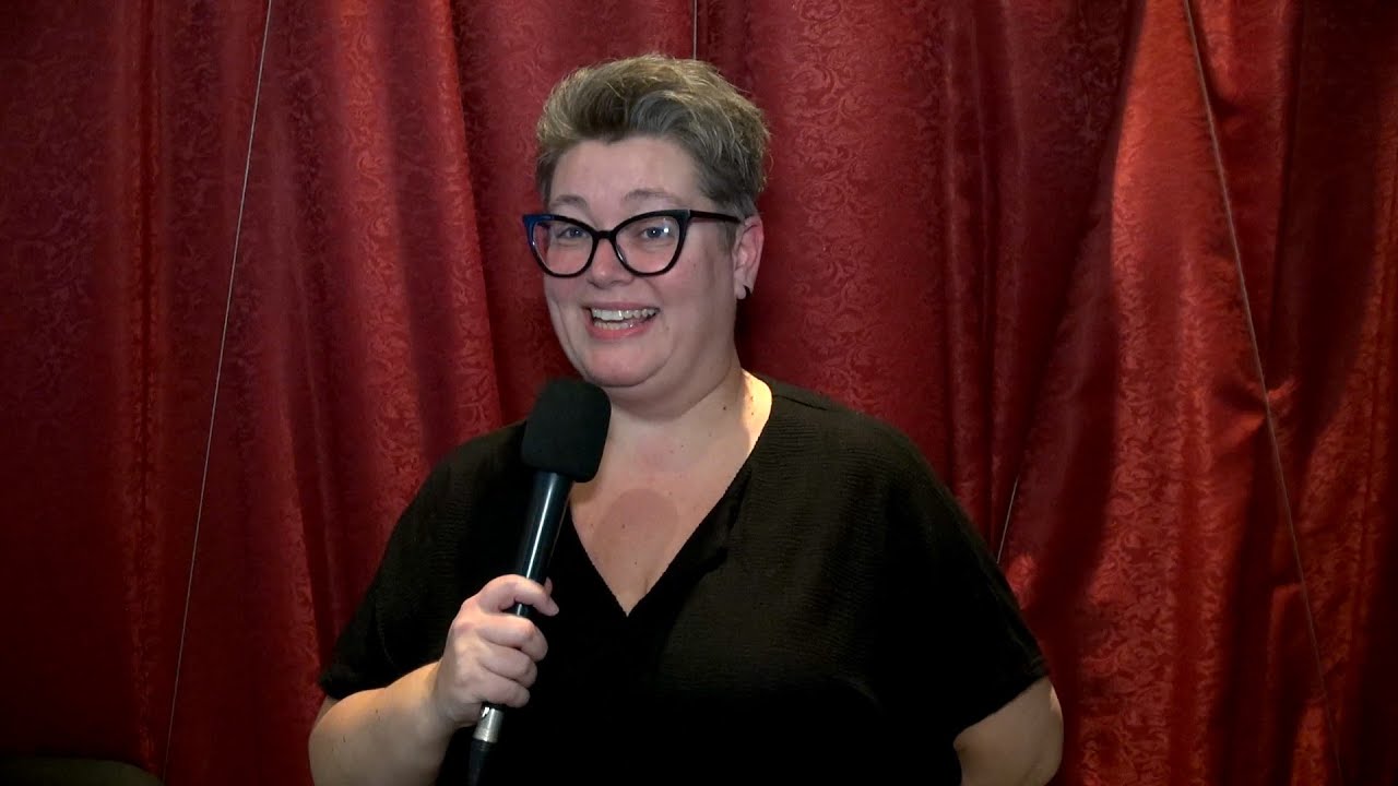 1er spectacle en solo pour Julie Houde