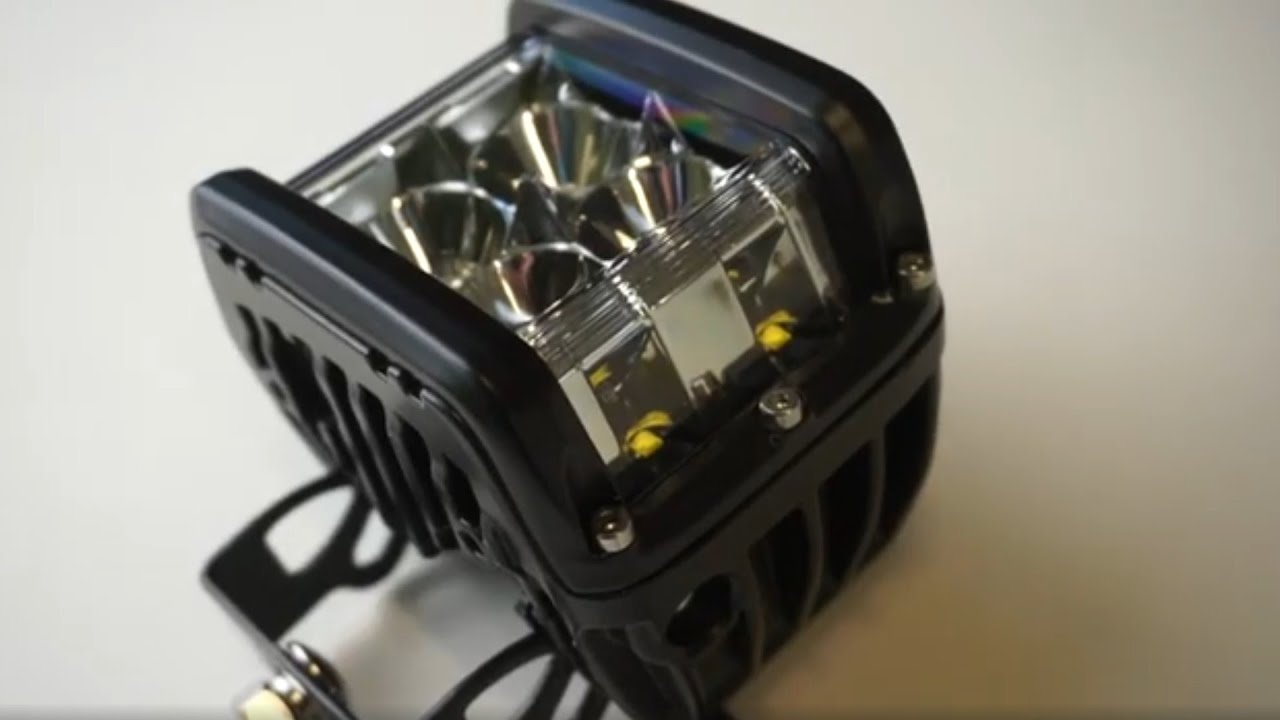PHARE DE TRAVAIL 180° FEU GRAND ANGLE 8 LEDS 40W TRAFIC