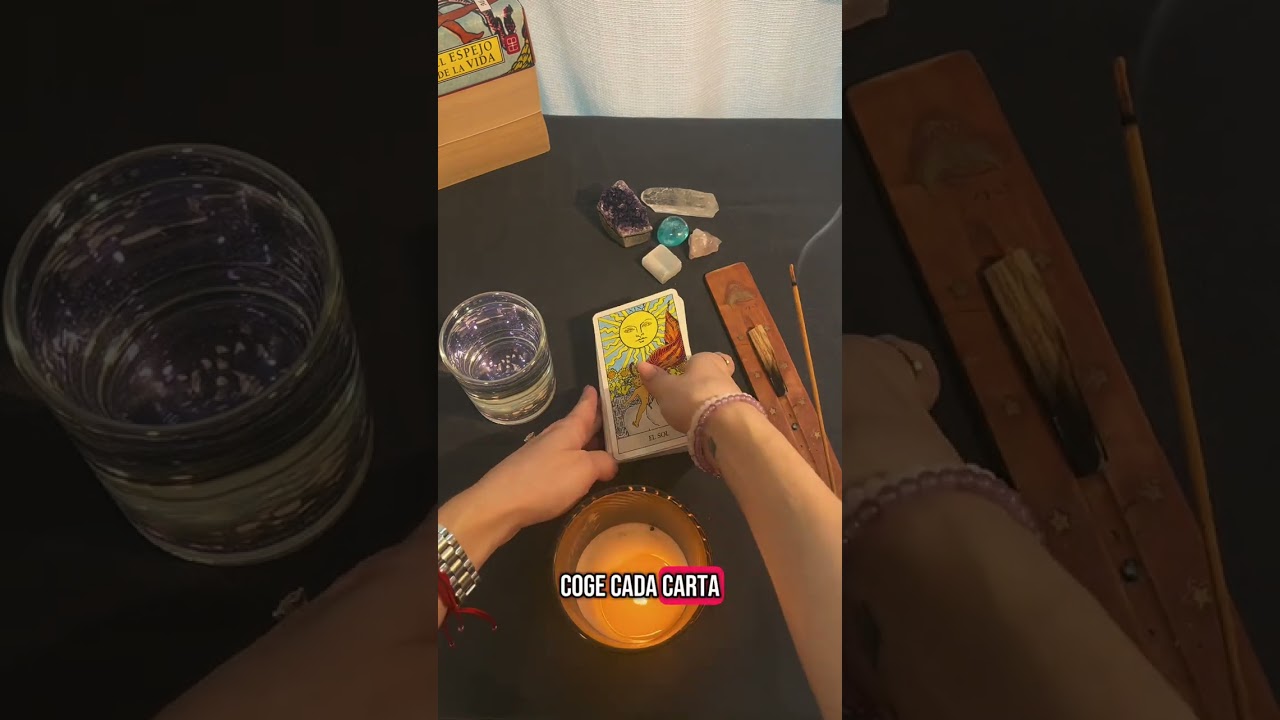C&oacute;mo CONSAGRAR tu mazo de TAROT &hearts;️✨ HAZLO TUYO #tarot #mazos #barajas