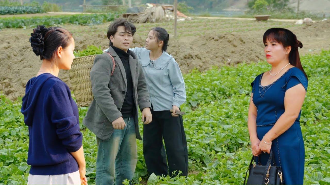 After being together for so long, are Hung and Ly Tieu Ca's feelings still normal?