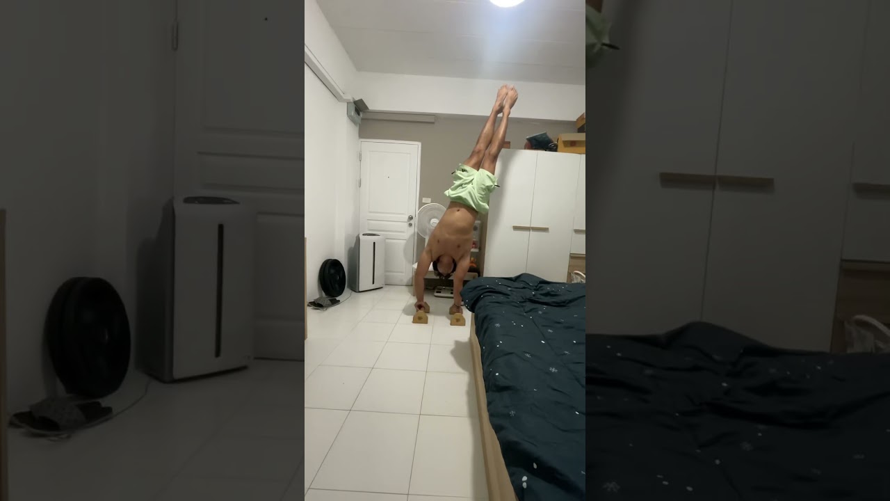 #handstandworkout