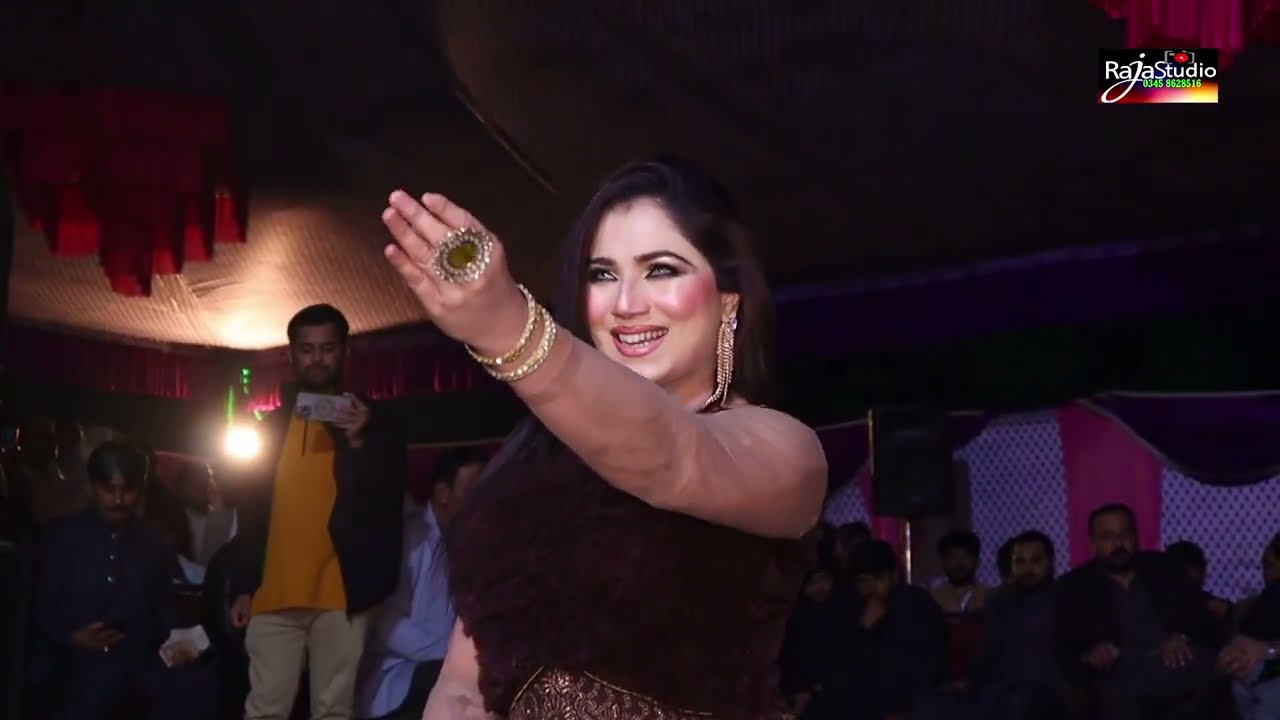 Assan Takiya Ay Sara Zamana .Mehak Malik.Chakwal Show.Raja Studio Official