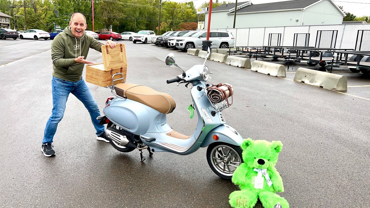 Скутер Vespa 