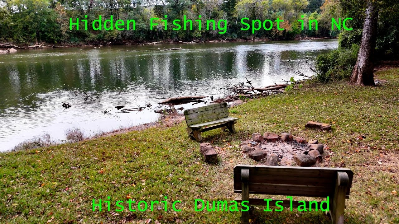 Hidden fishing spot in North Carolina on the Pee Dee river. Historic Dumas Island