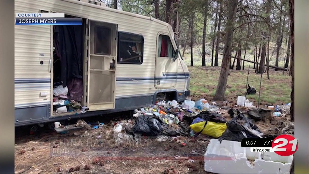 Community serving Bendites take to cleaning up China Hat Rd. south of Bend
