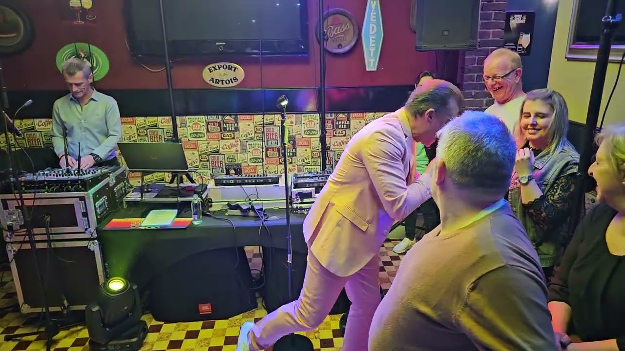 Hitmix  - Filip D'haeze -  Café De Vier Wegen - Geraardsbergen