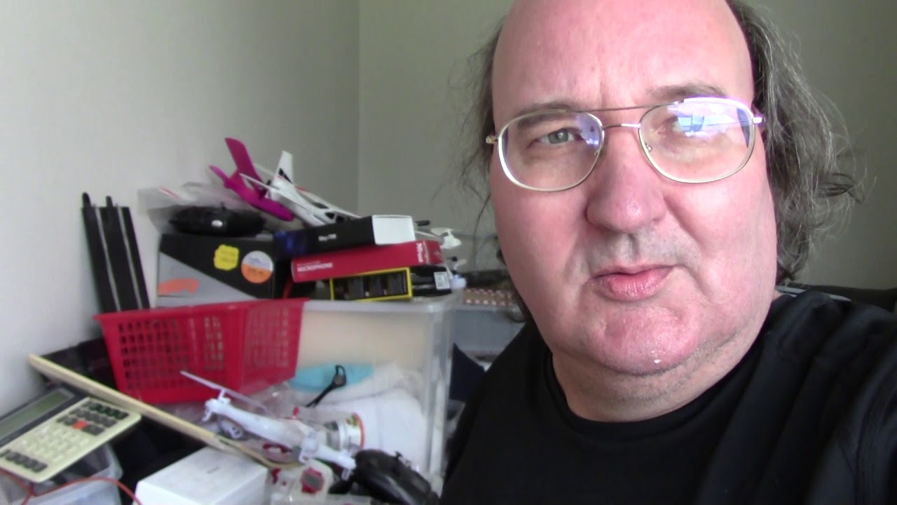 MongoTV_1371 - GRÆSK SALAT - Snakker Om Min LILLEBROR og Hvordan Mistet Mit STUDIE