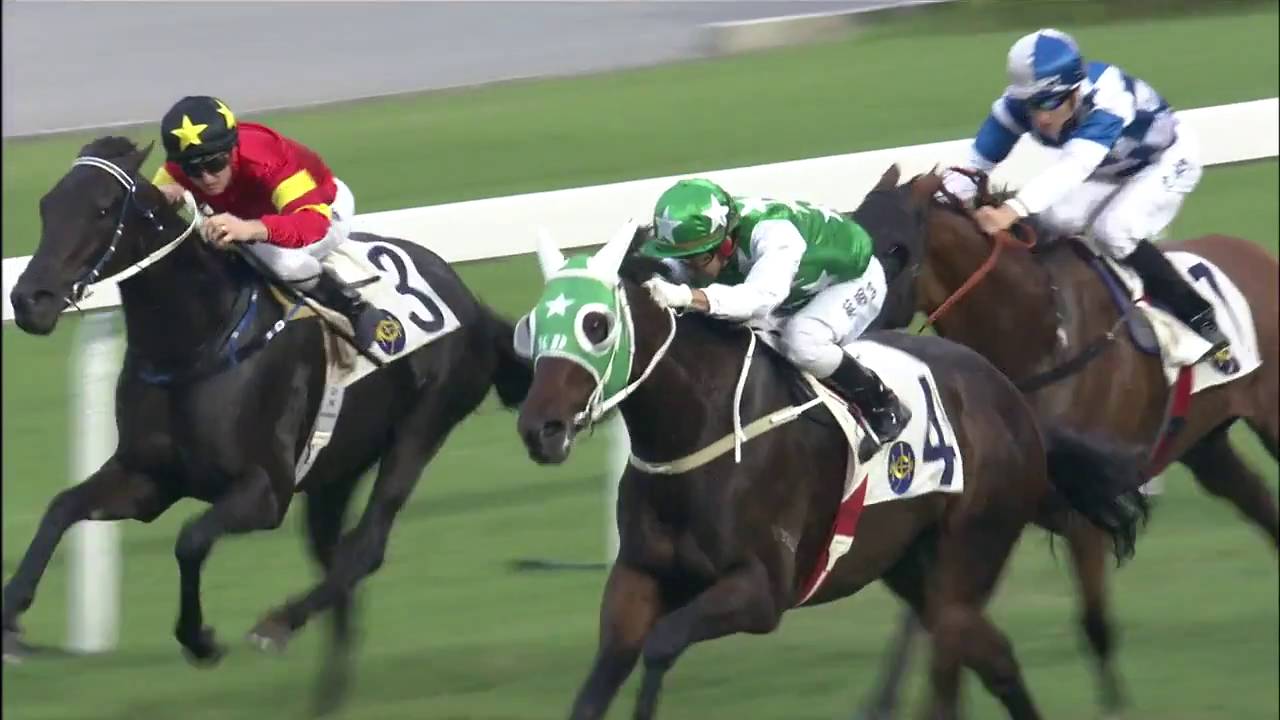 Захватывающее повторение для PAKISTAN STAR