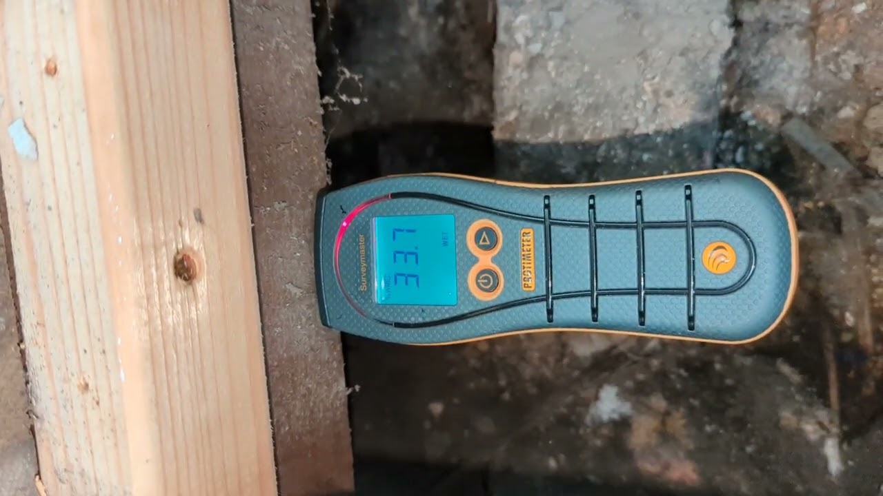 Moisture content of sub-floor timbers.